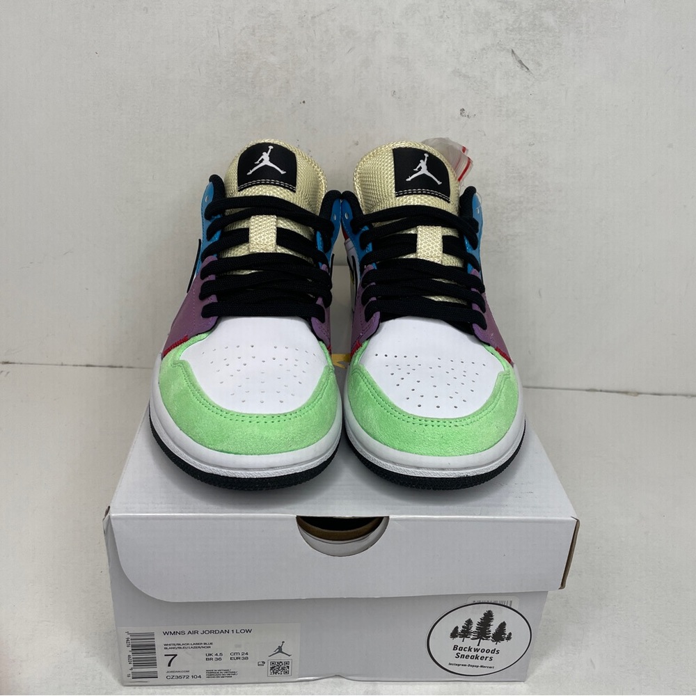 Nike Air Jordan 1 Retro Low WMNS SE “Lightbulb” 2022 - Picture 2 of 4